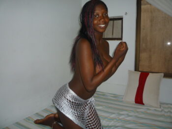 ‘Pas de chichis romantiques’, je refuse les mous : plan cul Black sauvage à Saint-Pierre-des-Corps ! rencontre-Black-Saint-Pierre-des-Corps