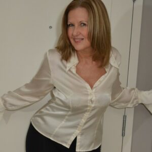 Amanda en quête de plaisir téléphonique torride rencontre-Cougar-Nantes