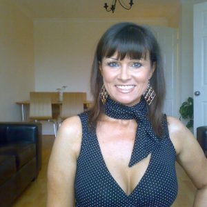 J’ai besoin de chaleur humaine ce week-end Chantal - rencontre-Cougar-Saint-Martin-d'Hères