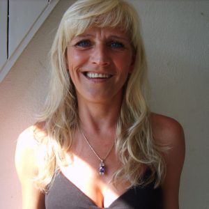 Un verre chaud à partager Lison - rencontre-Cougar-Toulon