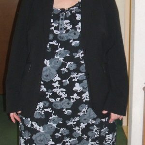 T’es où ce soir ? Parce que moi je suis en cuisine, pieds nus, et j’ai allumé deux bougies Aurélie - rencontre-Cougar-Troyes