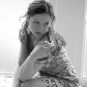 Lola, 24 ans Lola - rencontre-Teen-Marseille